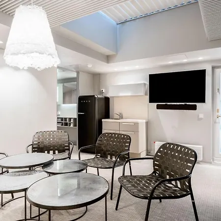 Radisson Blu Royal Hotel, Hotell