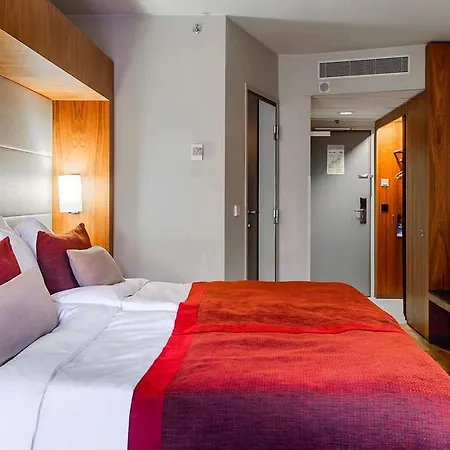 Radisson Blu Royal Hotel, Hotell